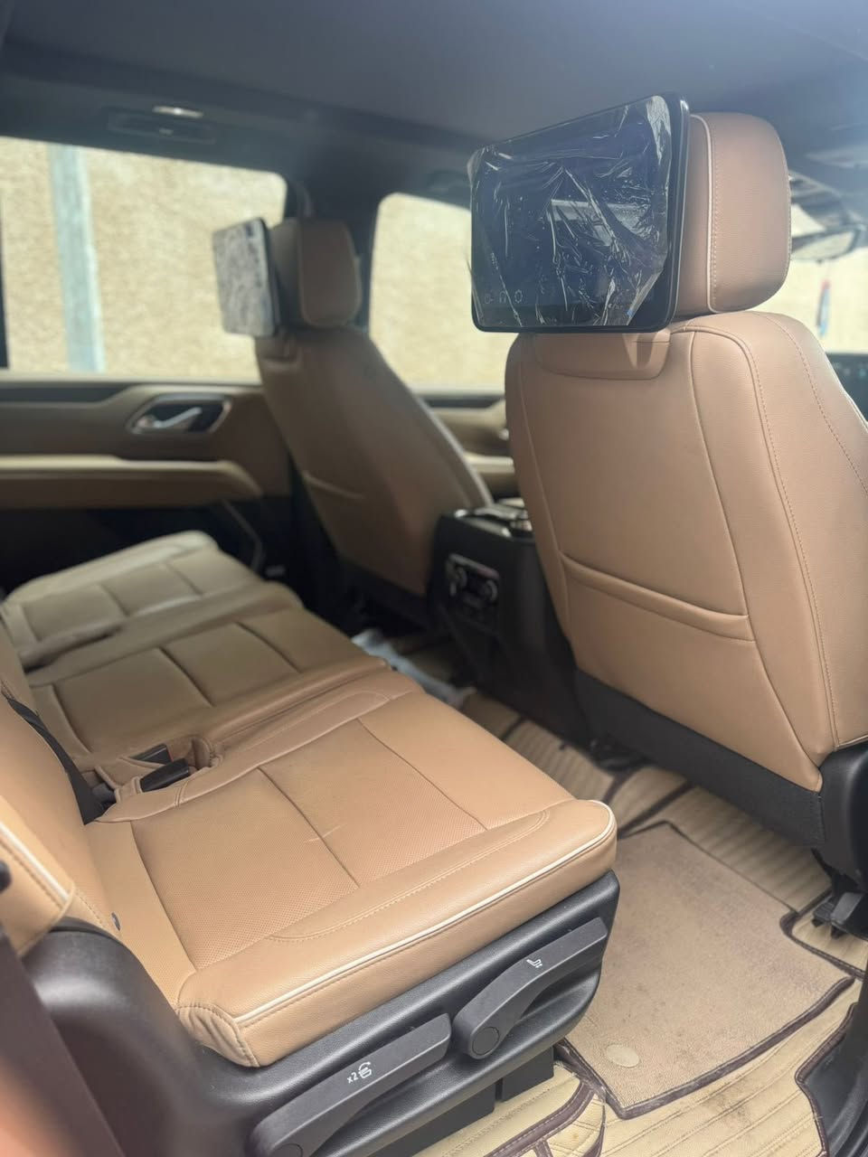 السلام عليكم بيع فقط بدون مراوس 
تاهو 2022 برايمر فول 
السياره مغلفه بي بي اف وبي ضمان 
كفاله عامه السياره بيها سونار المندلاوي 
رقم اربيل وكاله او تحويل 
مواصفات البرايمر ميحتاج اكتبهن 
السعر 50 وبيها مجال 
العنوان بغداد الشرطه 4 
***********
