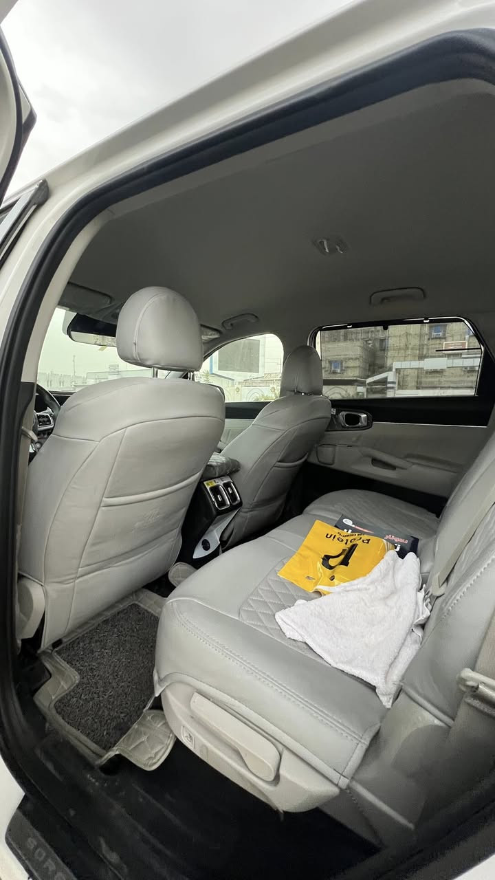 سورنتو  2024 خليجي (كفاله عامه)
محرك 6 سلندر
ماشيه 14000
كير ماوس
قمارة حديد
داتاشو  
ويل حجم 20
كراسي كهرباء 
جنطة كهرباء 
بصمة وتشغيل عن بعد
شاشة متصلة تعمل بنظام بلي كار نفيكيشن
انارة ليزرية داخلية متغيرة الالوان 
اللايت عالي ناصي زنون 
لد نهاري ليزري امامي 
بك لايت ليزري LED
هندبريك دكمة 
اوتو هولد 
درايف مود
مانع انزلاق
مساعد منحدرات
شحن وايرليس بلوتوث 
تحكمات ستيرن فول 
حساسات امامي خلفي 
كامرة دوارة
تبريد 3 قطع مع تحكم منفصل للخلف 

***********

السعر 310 ورقة وبيهه مجال
رقم بابل
