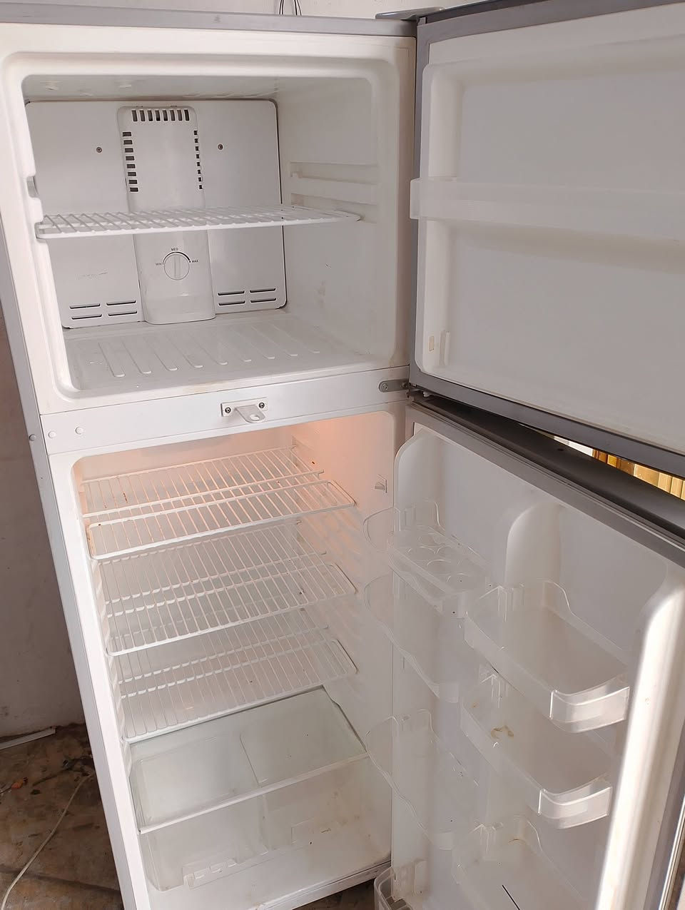 ثلاجه حجم 16 قدم نضافه وتجميد وتبريد فول نظافه 100 💯 شرط الفحص والظمان شهر السعر 200


**إذا كنت صاحب هذا الإعلان وتريد حذفه لأي سبب، رجاءا أرسل رسالة إلى الدعم الفني**