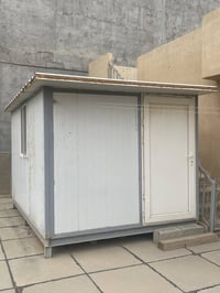 مخزن سندويش للبيع الارضية شاصي الابعاد / ٢ ونص بـ /٣ ونص السعر / مليون...