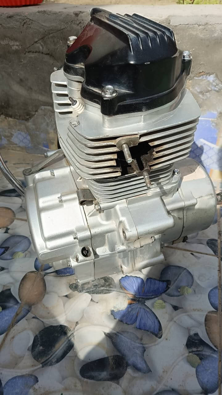 سلام عليكم مكينه للبيع شغاله العنوان كربلاء حي العسكري خلف محطه القادسيه للستفسار ***********
