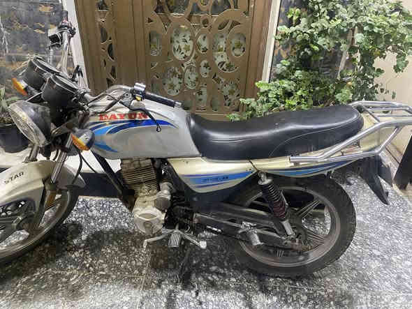 دايون كلك بليته ورقم شاصي موجودات مكينه ناعمه مكفوله من سرقه بس بيها خيط بخار سعر مكاني كربلا حي لعامل سعر 325 نهياته رقم ***********
