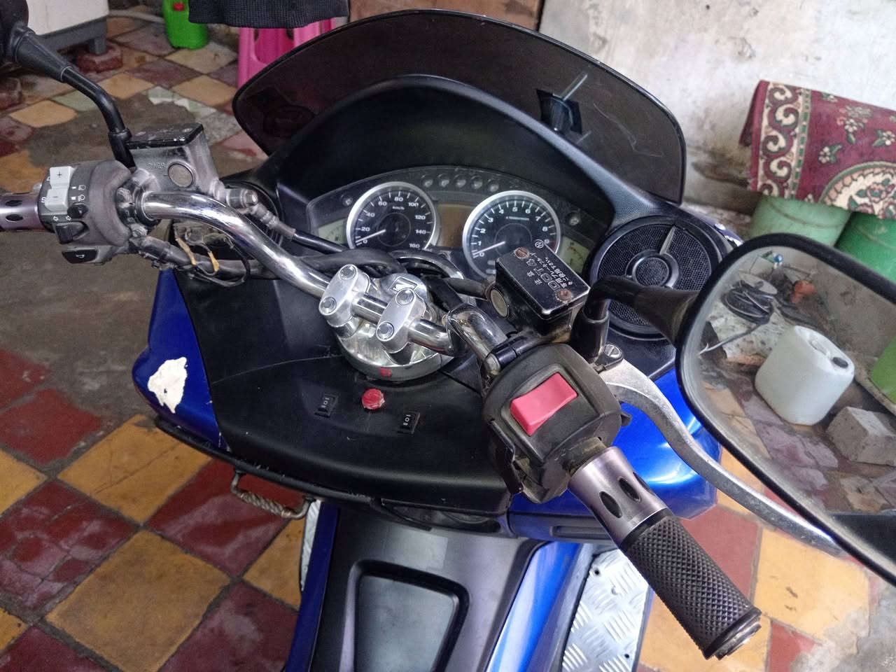 فورزه 0/10 بدون اوراق اتعهد بس من السرقه والعشاير نظافه 90  تير جديد وبقي شوف العين ***********
