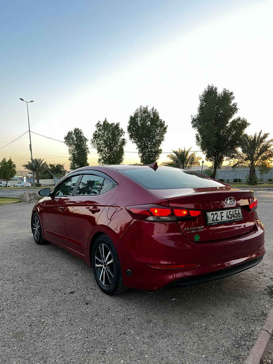 سلام عليكم النترا موديل 2017  امريكي مكينه 2000دوش 
رقم شمالي باسم عربي نكليزي الرقم تحويل مباشر كير مكينه تبريد تخم تأير صدر جاهزه السياره مابيها اي نقص منظومه غاز بيها ويل كب بلادي شاشه كامره تحكم ستيرن 
بالعافيه عالياخذها سعرها 107 وبيها مجال 
كلشي موضح بلسونار 
مكاني بغداد البياع ***********
