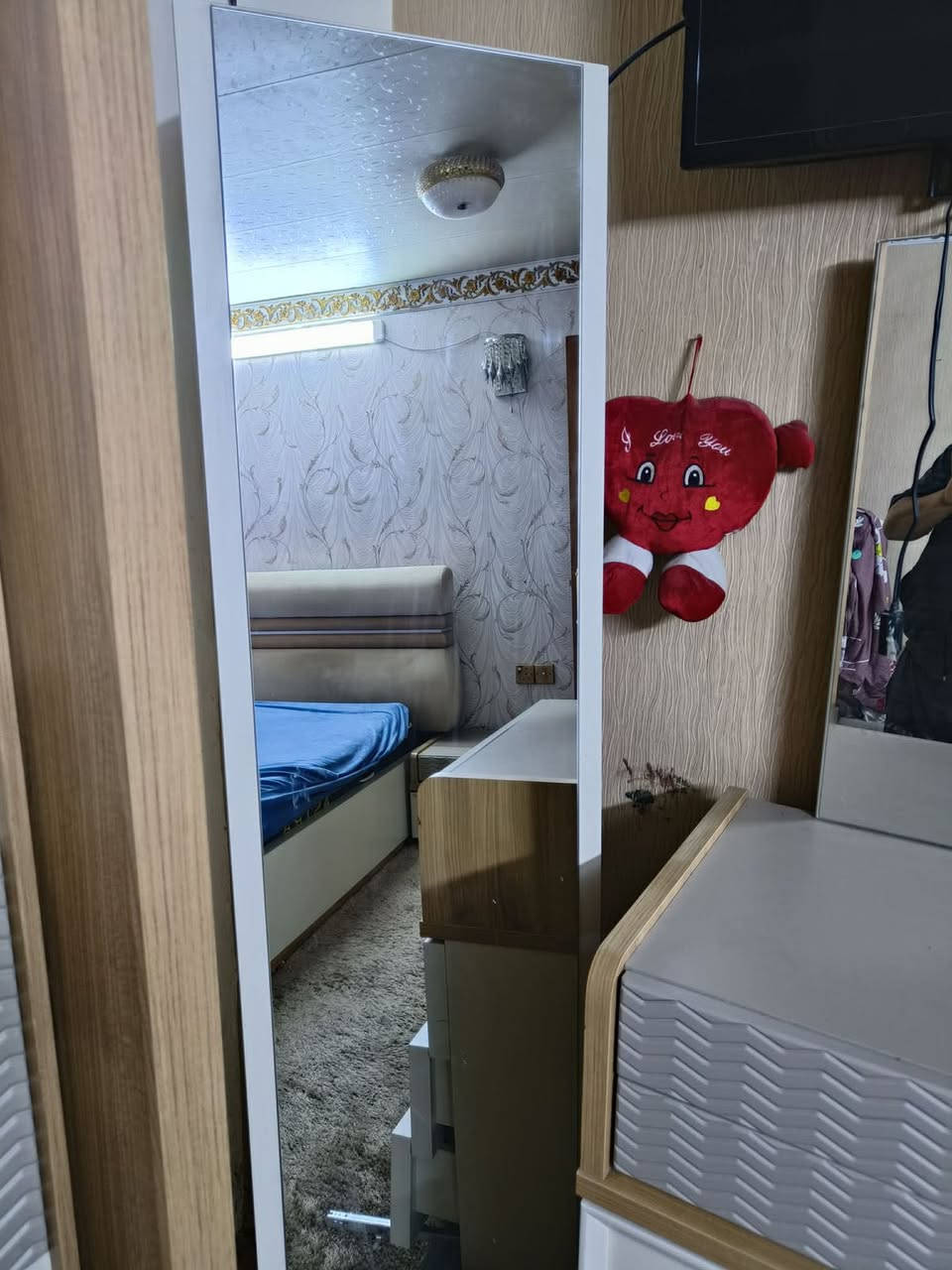 غرفه نوم نظيفة جدا مستخدمة استخدام قليل
السعر 650 الف 

للاستفسار متواجد على الفيس بوك 

مكاني بعقوبة


**إذا كنت صاحب هذا الإعلان وتريد حذفه لأي سبب، رجاءا أرسل رسالة إلى الدعم الفني**