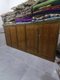 بوفية تسگام ٣أمتار قفايص يعني مثل الكنتور تنفتح وتنشد وبأي مكان تصير ت...