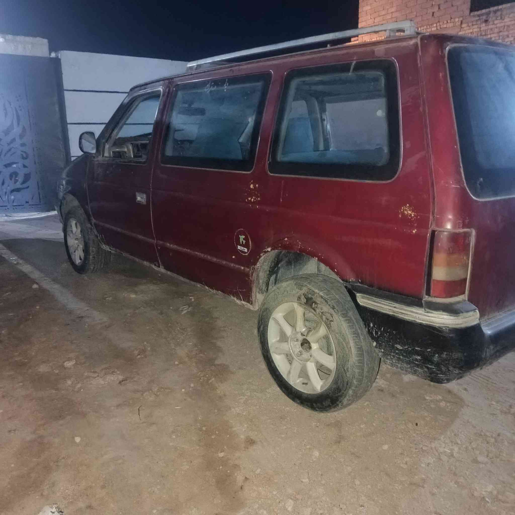 فان رقم ذي قار   سنويه عاج  سيارة كهربائيات شغاله    عنوان الناصرية
كامله   ( سعر 12  )  بيها مجال قليل انتصال دلل اني مكلف بنشر 
ع رقم ***********
