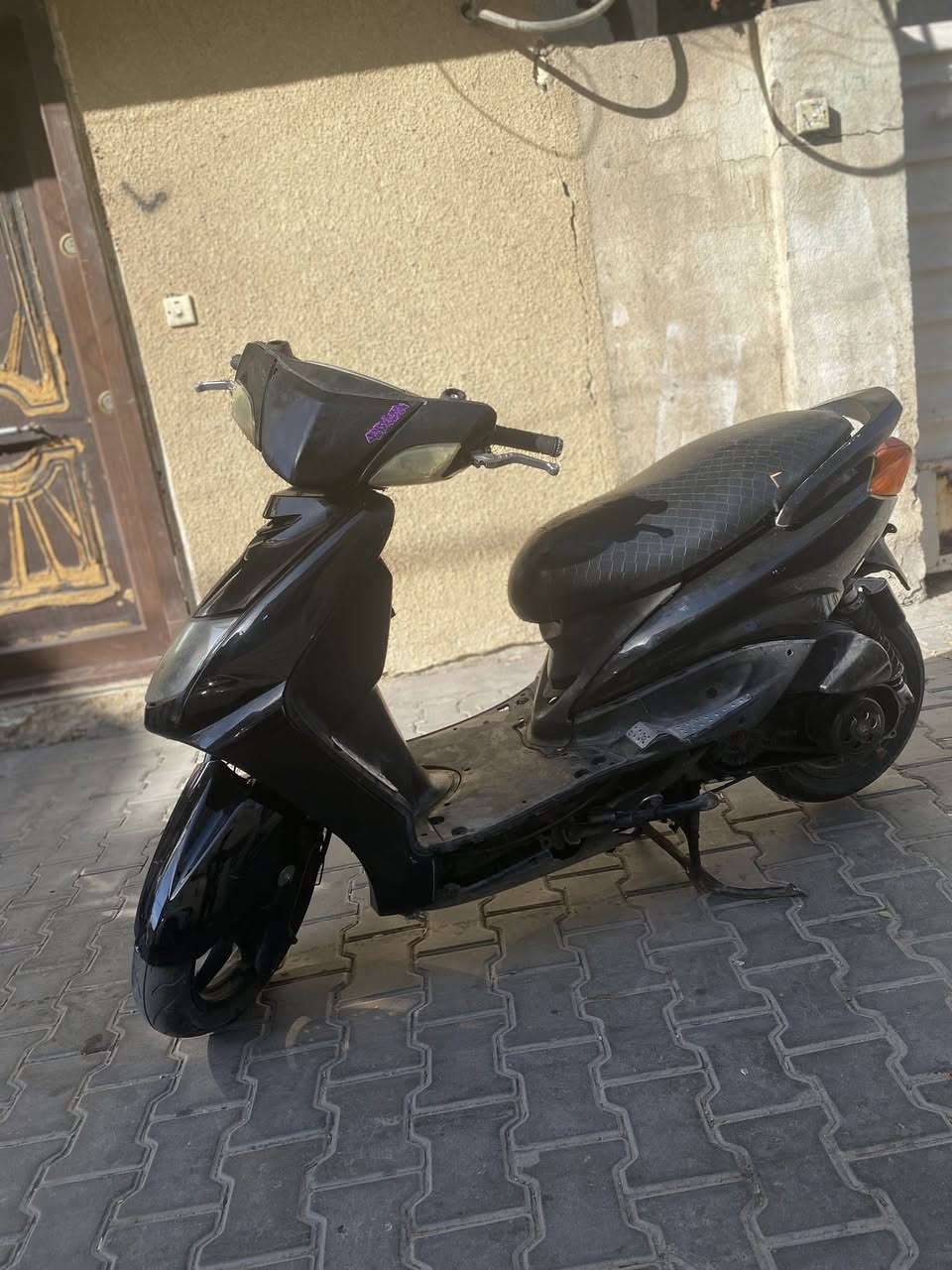 سكنس 140 بيه تزويد مكينه ناعمه دراجه تشتغل وتطفه أبيع كوم حديد ٢٠٠ أو مراوس بماكس عدله بغداد  القاهرة ***********
