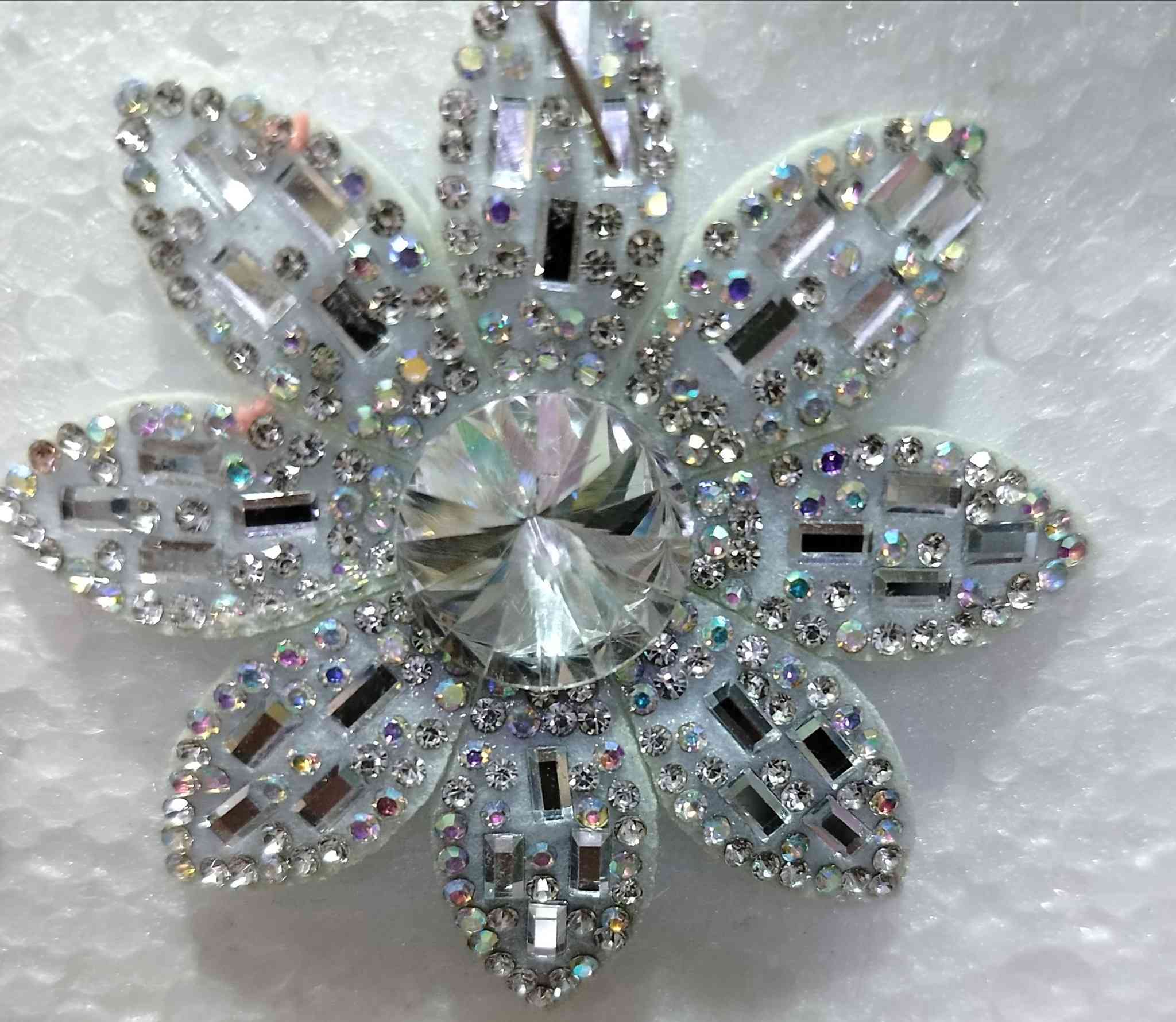 #كل ماهو جديد 🌼✨
مــــــــــن الانامل  الذهبية 🎀
توفــــــــــــــــــــــر 🔥
ورد للملابس .. بثلاث الوان مميزة  
🌹العنوان: ١٧تموز مجمع الروان داخل القيصريه قرب جامع بركه الرحمن 🛍🛍


**إذا كنت صاحب هذا الإعلان وتريد حذفه لأي سبب، رجاءا أرسل رسالة إلى الدعم الفني**