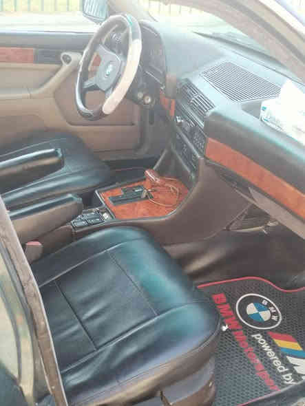 سلام عليكم 
730

 BWM   

موديل ١٩٩٠

محرك كير جديد 

رقم أنبار تحويل مباشر 

تخم تاير جديد 

سياره بلاديه لاضربه فقط  صبغ جماليه 

كهربايات كله جديده 

سعره ٤٨وبيه مجال شي بسيط

ستفسار عل رقم ***********

مكاني الانبار هيت
