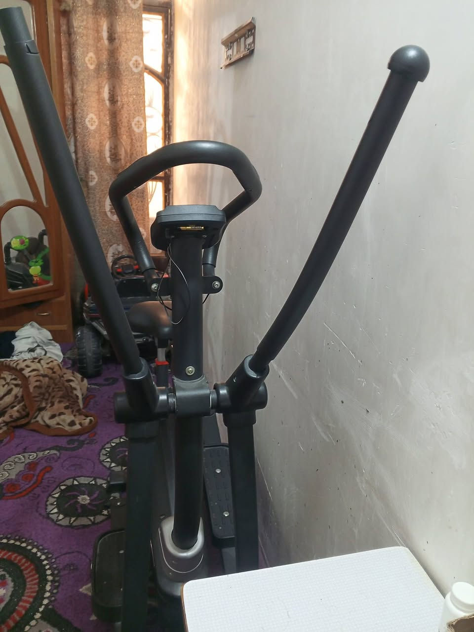 جهاز رياضي نظيف جدا السعر 125  المكان الحبيپه رقم الموبايل ***********
