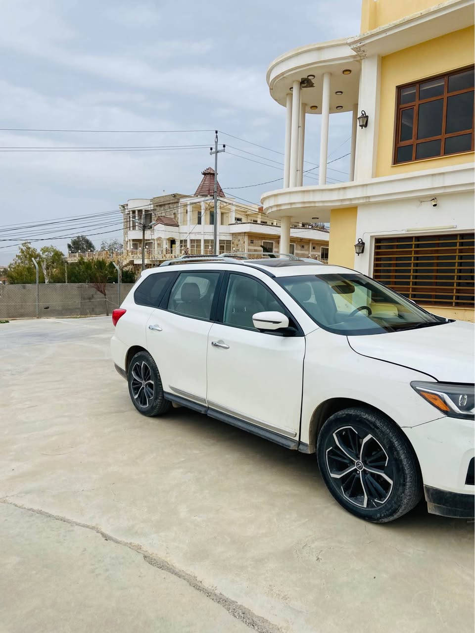 نیسان پاسفاندەر فوول مواسەفات 
ڕادار
کامیرە
شاشە 
کوشن کارەبایی 
جلد و هیتەر 
سلاید
پانۆڕاما
زینۆن
دەبڵ ئەکسل
تڕاکشن
سێ مەقعەد
تەبرید مەرکەزی
ڤۆلێۆم
جام auto
تعدید سورعة
گرایم شەفت
چوار تایە و ویلی لۆکی لەژێرە ،ماڵی سەفەر و ڕێی دەرەوەیە چرکەی تیا نییە لۆکە سەیارەکە مەکینەی تازە گۆڕاوە بەشەرت گێڕی بەشەرت تەقە و ڕەقە بەشەرت هەموو گیانی بەشەرتە سەیارەکە سعریشی ١٦٠/160گەڵاو معامەلە شوێن هەولێر بۆ زانیاری زیاتریش پەیوەندی بکە بەو ژمارانە
***********
*********** Singapore
