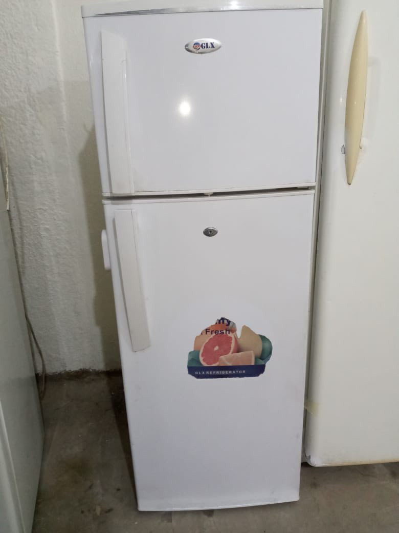 كلمن وسعره حله باب المشهد شارع مقابل مستشفى الولاده
ثلاجه وسط سعر 100 ثلاجه حجم كبير 22 قدم سعر 150
***********
