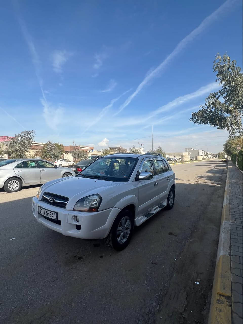 سلام عليكم توكسن للبيع موديل 2009 بسعر مناسب جدا ✅ ***********
سياره كلين بدون صبغ بدون ضربه ✅
ماشيه 190 Km ✅
سنويه جديد دفتر بانزين بيها ✅
سياره مشالله مال بيت ✅ 
العنوان كركوك رقم هاتف *********** كركوك, العراق
