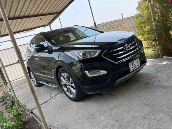 السلام عليكم 
للبيع فقط بدون مراوس 
هونداي سنتافيا موديل 2013 
وارد خليجي 6سلندر فووول مواصفات 
ماشيه 150
السياره مكفوله عدا الجاملغ الامامي  بي صبغ وباقي السياره خير من الله 
السعر 148 وبي مجال للاستفسار ع 
*********** مكان السياره بغداد السيديه بغداد
