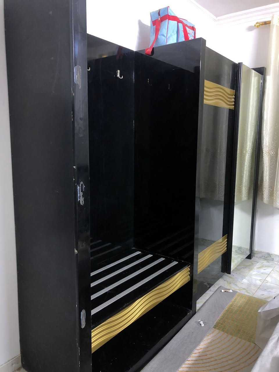 غرفة نوم من النوع الثقيل لمعرفة التفاصيل اتصال على هذا الرقم 👇الغرفة نظيفة جدا أخت الجديد
***********
