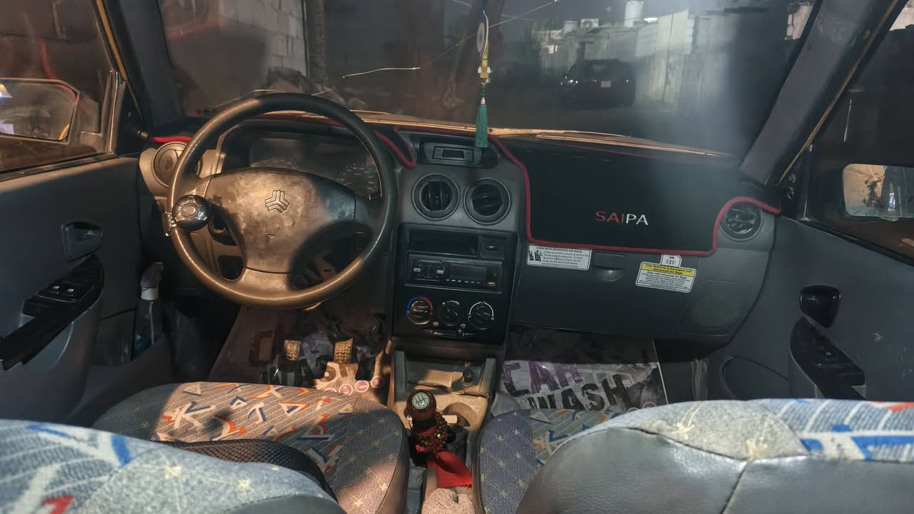 السلام عليكم من رخصت مدير الگروب
سايبه 2015 السياره حلوه المكينه بيهة خيط بخار بس ما تنقص والبخار من قبق المحرك الگير النمره الأول بيهة خلل مرات تجي بسهولة ومرات متجي 
السياره شواصيهة معمره تعميرهن حلو 
فقط المكان التگعد بي الطبله جهت السايق خايس يرادله سمكره وحداديتهة 60/100
كهربائيات كلهة شغاله الگيجات شغاله 
السياره قبل فتره نفضت كهربائياتهة 
بقت شغله وحده بيهة مرات بل نمره الثانيه تختنگ والسبب من المجاول 
راعيهة موجود شوكت ميعجبك يحولك 
مشروع وطني ورقمهة مميز 
والسنويه تسقط بشهر ال 3 
مكاني كربلاء 
***********
السعر 30 وبيهة مجال 
ترهم مراوس بأقل معه الفرق 
والسوگ كلشي بي
