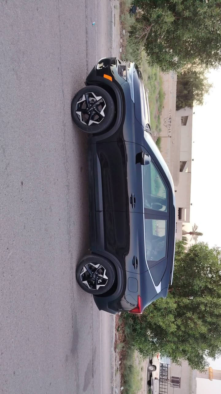سلام عليكم كيه سليتوس للبيع موديل 25 فول مواصفات دفع رباعي مكينه 2000 حادثه بس بنيد السعر 165 //***********////*********** مكان السيارة بغداد
