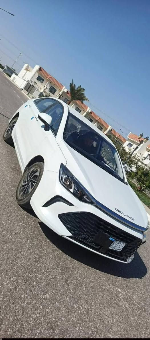 للبيع سياره بايك حره تترقم في جميع المحافضات
..BAIC U5 PLUS
 موديل .2026 زيرو 300كيلومتر 
حره 
مواصفات فول ضمان ٣ سنوات من الشركة 
بدن الماني ومكينه وكير ياباني دوش 

تحديد مسار
مثبت سرعة 
حساسات 360
كامرات 360
رؤيه محيطيه تنبيه مركبات جانبي
كشاف ضبابي 
مانع انزلاق 
كشنات جلد نابا الماني نفس المرسيدس 
تحكم كهربائي بكرسي السائق 
ارباكات امامي وخلفي 
محرك  تنفس طبيعي ميتسوبوشي ياباني 
هند بريك كهربائي 
جام كهرباء 
مثبت سرعه 
السعر 125  وبيها مجال للشراي
***********
