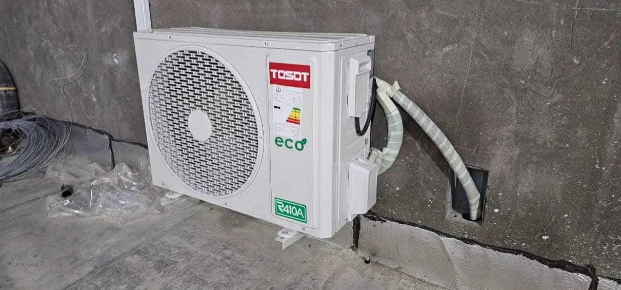 ورشه الغدير 
🌹لسنا الوحيدون ولكننا الافضل🌹
💎وجودكم في صفحتنا يزيدها تميزا ✨
#اسعد_الله_اوقاتكم_بكل_خير _متابعينا_الاعزاء
👍👍لسنا الوحيدون و لكن  عملنا يتكلم .
💢 يعنى عندك صيانة أو تنظيف لا تحتار   سبلتك مابي برودة🥶 لا تحتار🤔 سبلتك دفع الهواء ضعيف🤔 لا تحتار، إتصل بينا 📞 و راح نجيك لباب بيتك .. 
   ماعليك فقط الاتصال بمركز خدمة العملاء *********** ☎️...أو مراسلة الصفحة
🟥  تنظيف موقعي  لجميع الدوائر والشركات مع الضمان 👍💪 سمعتنا 
🟥 صيانة - شحن غاز إيطالي وفرنسي مع الضمان - نصب - غسل 
عمل فاكيوم ..
... جميع عموم البصره  الموقع خور الزبير أمام ملعب الوطنيه 🧊🧊🧊🧊🧊
*********** 
💬 فـي حال عدم اتصالنا بكم يرجى ابلاغنا بالامر او مراسلة 
📩 للاستفسار يرجـى مراسلة الصفحة او الاتصال *********** 

تنبيه ❗️⚠️زبائننا الكرام *********** 
لاتفكر نحن في خدمتك

ملاحضه❗️⚠️تصليح ثلاجه مجمده نصب سبلت شحن غاز مجاناً للعوائل المتعففة واقعناً. البصرة, العراق
