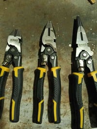 للبيع عدة ديولت اصلي للتواصل 07713983799 بغداد السعر 60 الف