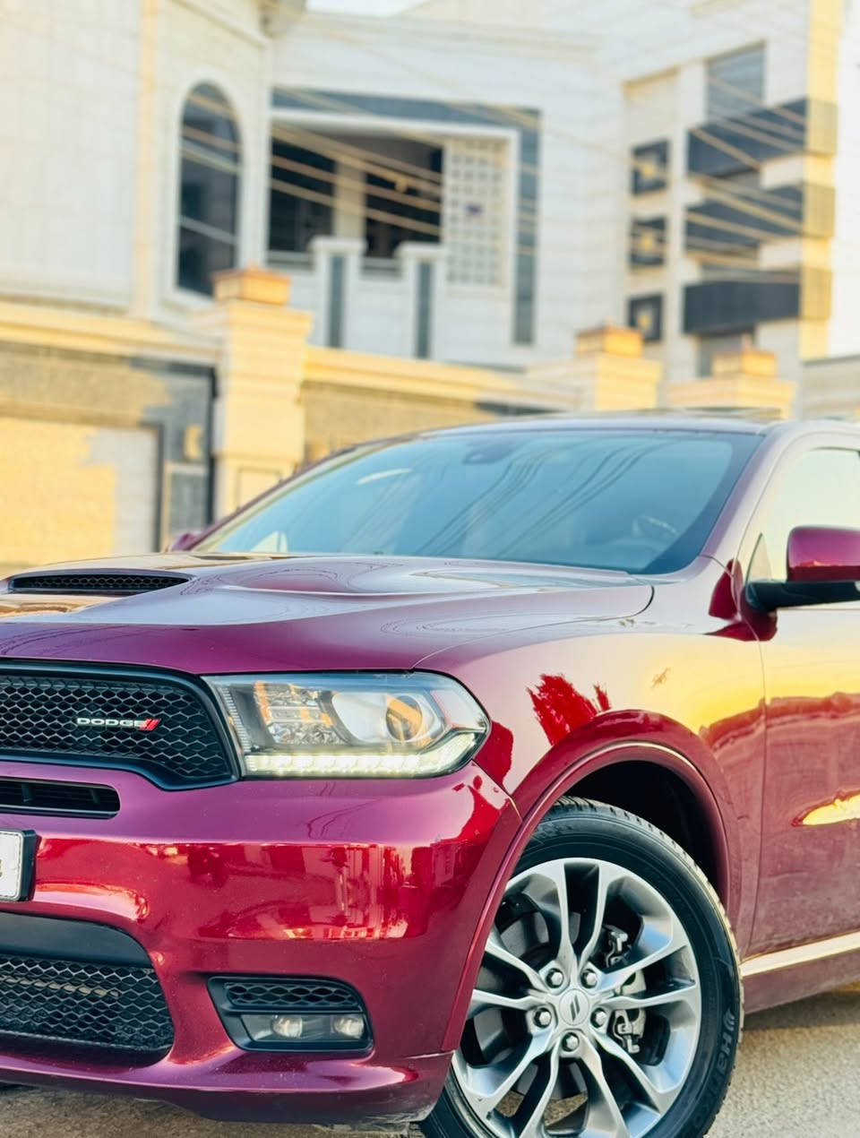 السلام عليكم للبيع دورنكو 2020.  GT
رقم بغداد بسمي هزه وفحص جديده 
خليجيه وكالة ليث العبيدي مكفوله كفاله عامه 

معروضه 255وبيها مجال 

رقم الهاتف ***********

مواصفات فول 1/1.  GT 
فتحه سقف 
كشنات جلد 
كشنات حار بارد
ستيرن هيتر 
شاشه جبيره 
انضمه قياده سبورت ايكو 
صندوق كهربائي 
تحكمات ستيرن 
رادارات جوانب 
مثبت سرعه 
كشنات كهربائيه 
ماشيه 61
حساسات امامي خلفي 
مانع تزحلق 
فور ويل 2X4. تويل 
شتغيل عن بعد 
رادار خلفي 
تبريد 3 قطع 
كشنات خلفيه هيتر 
نضام ملاحه خرائط 
ستيرن كهربائي 
أتو ستوب توقف ذاتي 
لايت زنون اصلي 
تخم تاير جديد

رقم الهاتف ***********
