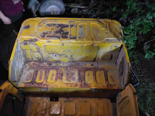 سلام عليكم بدي تكتك موديل 2021 حتة بيبان وياء سعرة 700 و بي مجال مكاني شعلة رقم هاتف *********** و شكراا 🫶  شباب الي ما يعجبة لا يعلق ترة يسمع كلام من حلو مني و شكراا
