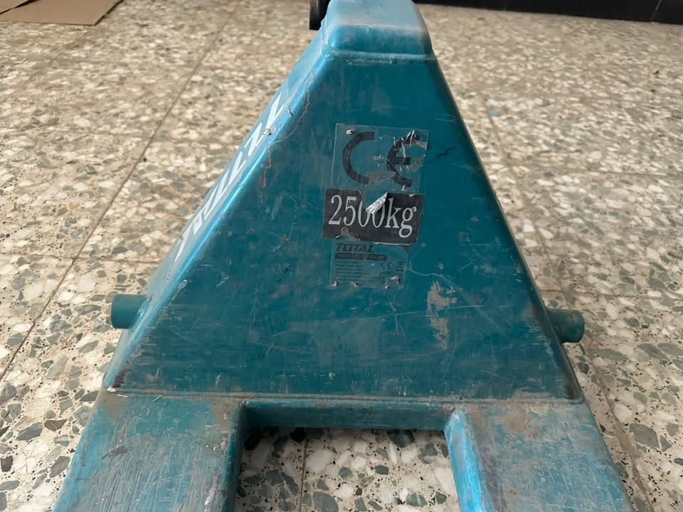 جاك باليت للبيع 
مستخدم نظيف 
السعر 200 الف و بيه مجال 
العنوان بغداد حي اور ام الكبر و الغزلان 
هاتف 📞 
***********
