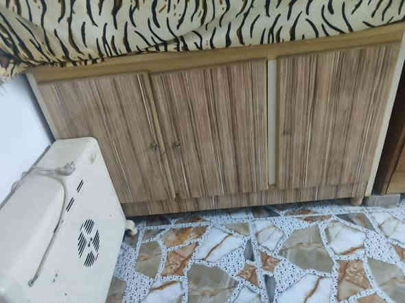 اسلام عليكم بوفيه 3بيبان ما بيه اي عيب السعر 55 وبيه مجال  لاستفسار هاذه الرقم ***********
