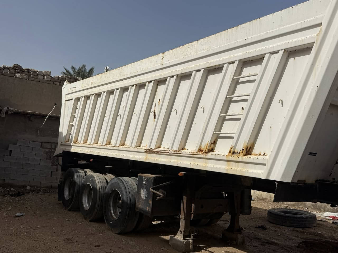 اللبيع عربانه ابو حيدر مديل ٢٠١٥ مكفوله كفاله عامه تخم تاير جاهزه لشغل سعر ١٧٠ وبيها مجال اي ستفسار لانتصال عل رقم اي ستفسار لانتصال عل رقم ***********
