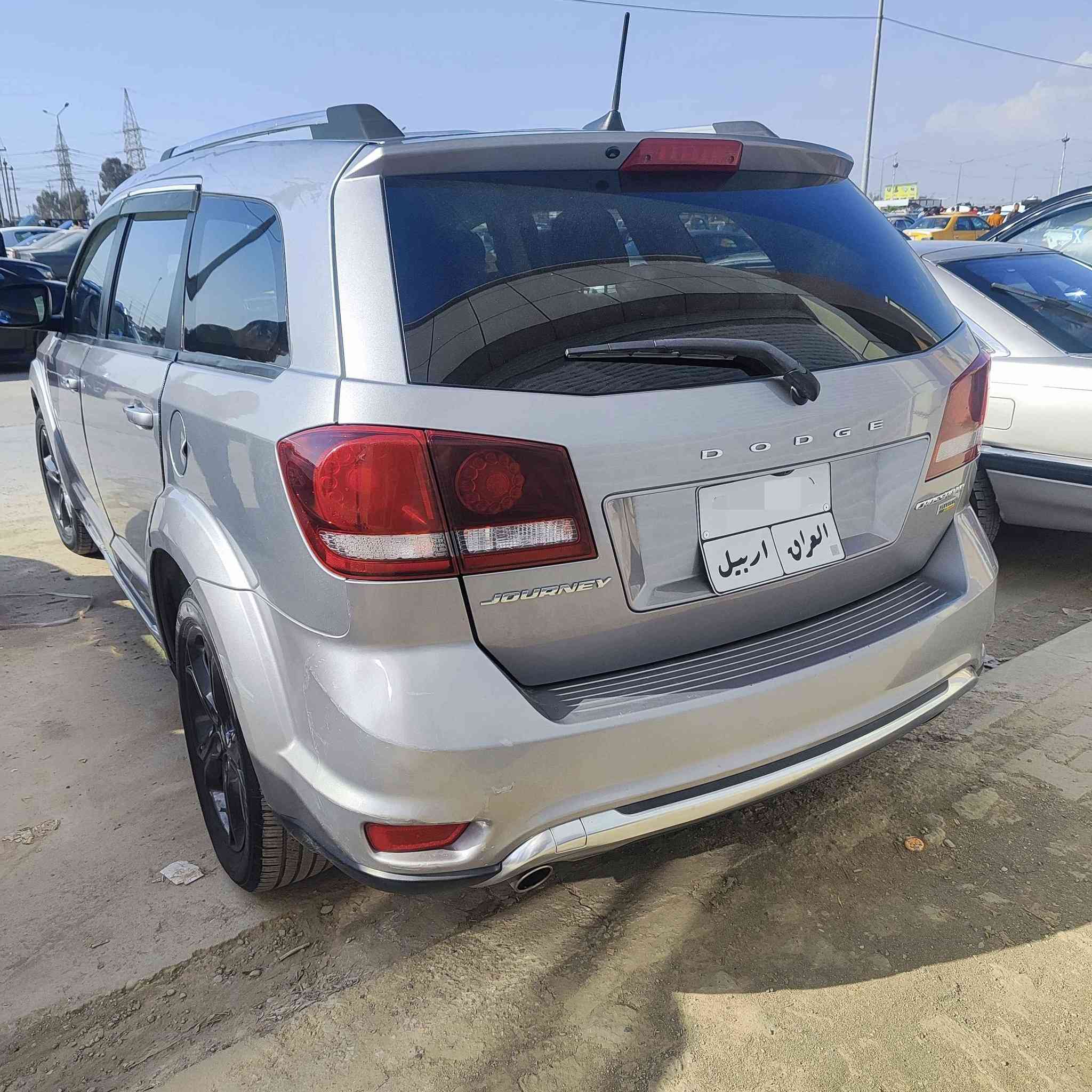 دودج جورني كروز رود 6 سلندر حادثها قطعتين باب السائق والخلف السائق فقط موديل 2019 رقم شمالي للسعر خابر الرقم *********** كركوك, العراق
