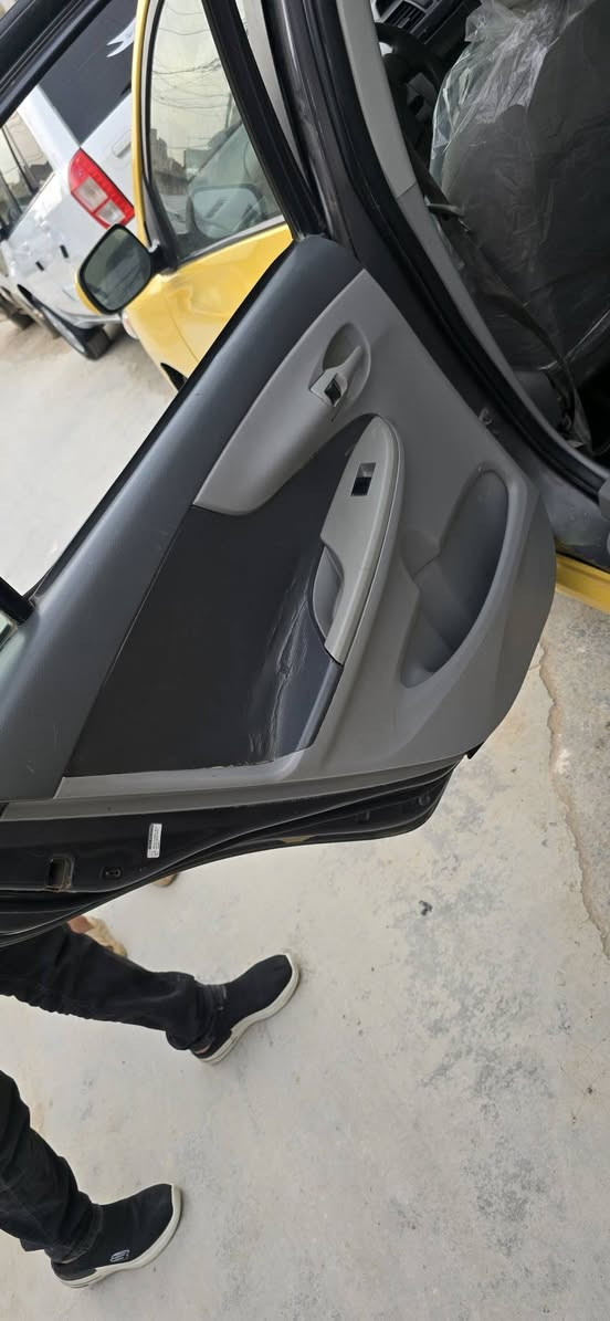 السلام عليكم كورولا موديل 9 للبيع حداديتها زينه وارد امريكي حادثه شاملغ وبنيد سياره  سياره حلوه وبدون دواخل جاهزه من كل شيء تخم تاير تدفئه تبريد كل شيء معايزه قبل للشارع سياره ماشيه 117 السنويه لل 27 سعر 90 وبيها مجال ***********
