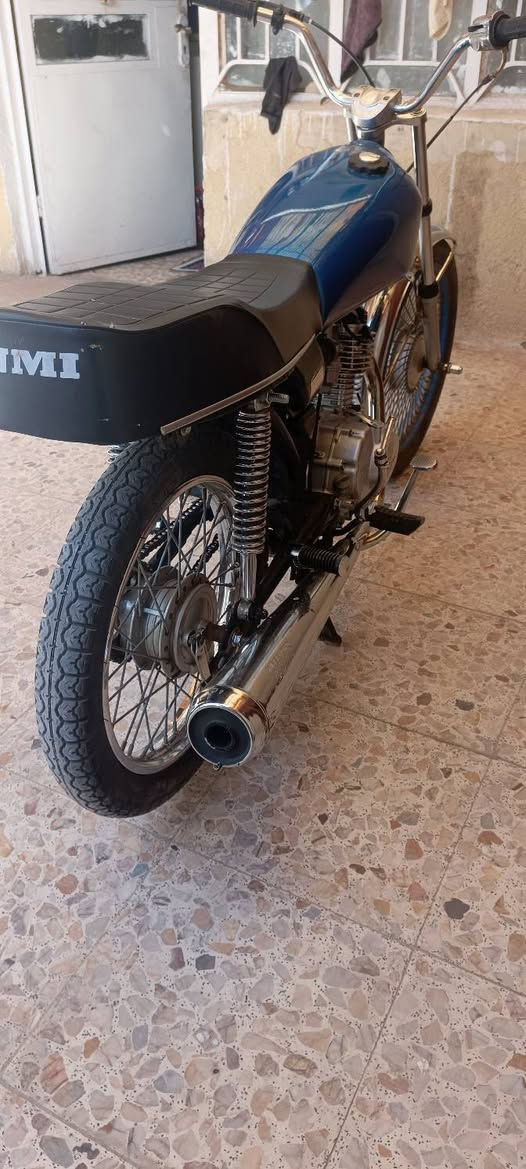 السلام عليكم دراجه 4 كير للبيع
مديل 18 وكيل سما بغداد 
تعمير كله جديد بس الشاصي 18 
المحرك انتس 20 
السعر 500 
***********
مكان نجف
