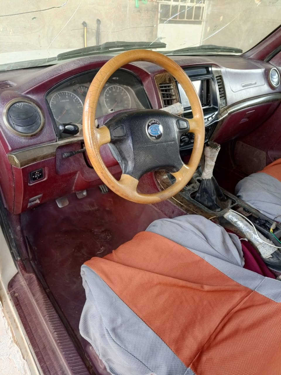 السلام عليكم گنوة للبيع نظيفة صدر جديد  محرك گير شرط گشر شوف العين
2008 منفيست يعني اوراق راعيها موجود بديرة
سعر30بيها مجال اتصال واتساب***********
اسيا***********
