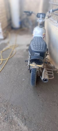 دراجه لبيع السعر خاص والتفاصيل هم خاص والي يريده بي خير ويدلل رقمي 078...