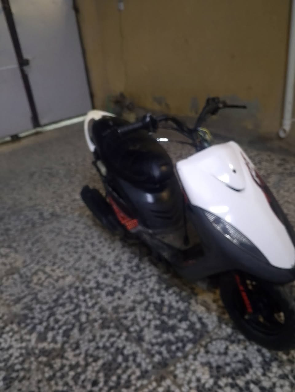 السلام عليكم دراجه ماكس للبيع عدله دراجه حلوه خير من الله والمكان واسط الصويره والاستس على هذا الرقم ***********
