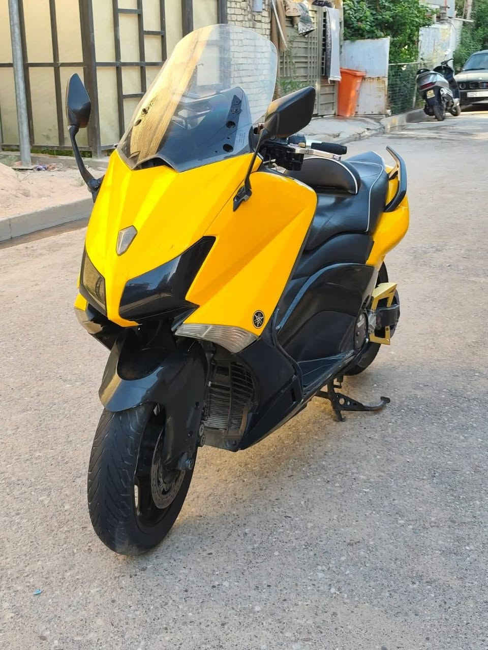 سلام عليكم
T MAX 2014 للبيع 
دراجه خير من الله 
شلعه تشك الكاع 
معدل  ١٨٠ 
ترايك من بغداد لسليمانيه 
مكانها دوره شارع ابو طياره 
سعر ٣٤ وقابل للتفاوض 
واتساب او اتصال ***********
