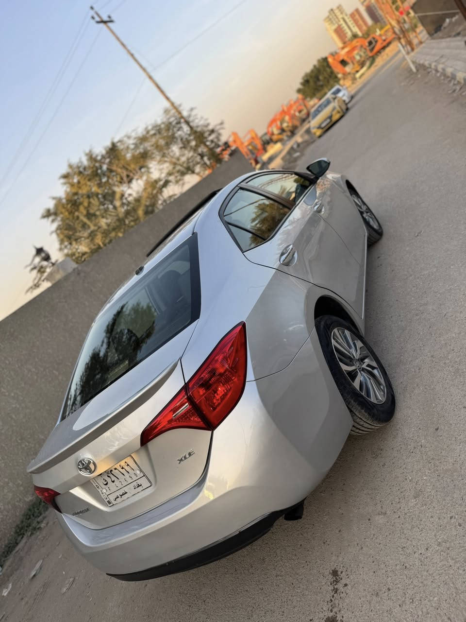 للبيع كورلا ٢٠١٨ xle فول مواصفات١/١  رقم بغداد بأسمي:
فتحة
شاشة جبيرة + كامرا دوارة
كشنات جلد كهرباء
بصمة
تدفئة كشنات
لايتات زنون led 
نظام eco
محرك ١٨٠٠
وباقي المواصفات المعروفة والسيارة حادثهة امامي ٣ قطع صبغ وبيهة بارد بالباب الخلفي ايرباك طاك ومصلح وماشية ١٠٠ الف وصور الحادث موجودة عندي عالخاص والسيارة جاهزة ومابيهة نقص والسعر 132$ للاستفسار ***********
