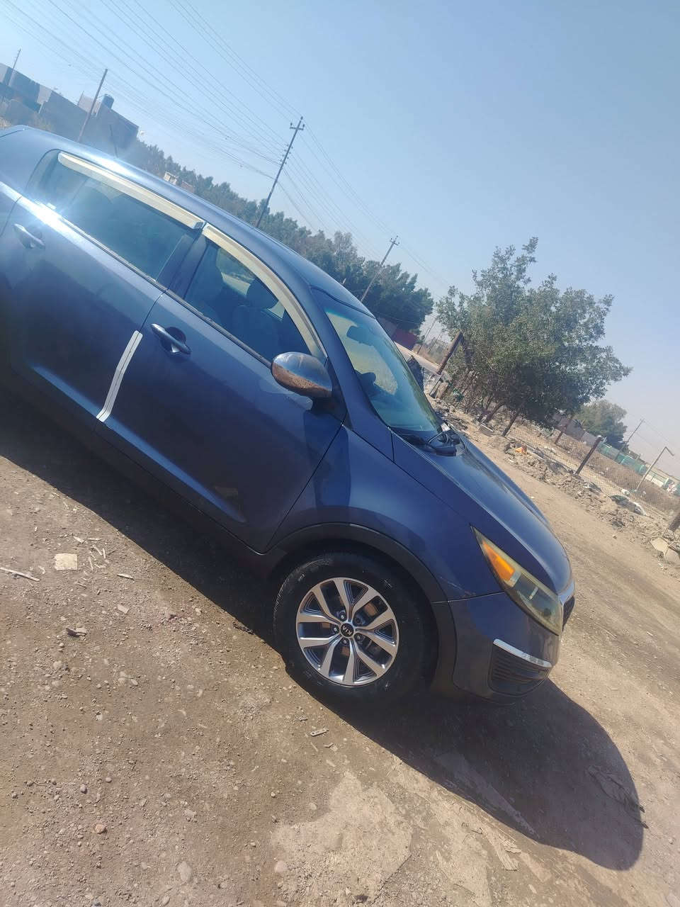 سلام عليكم كيه سبورتج موديل ٢٠١٦ وارد أمريكي حادثها فقط دعامية أمامية بدون اي ضرر ثاني والباقي كل شي مكفول بيها محرك ٢٤٠٠ نص فول باسمي رقم بغداد مشروع وطني السعر ١٦٥  مكاني بغداد حي النصر للستفسار ***********
