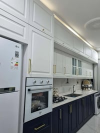 خزانة خشب • ٥م٧٥سم • أربيل ناوروز