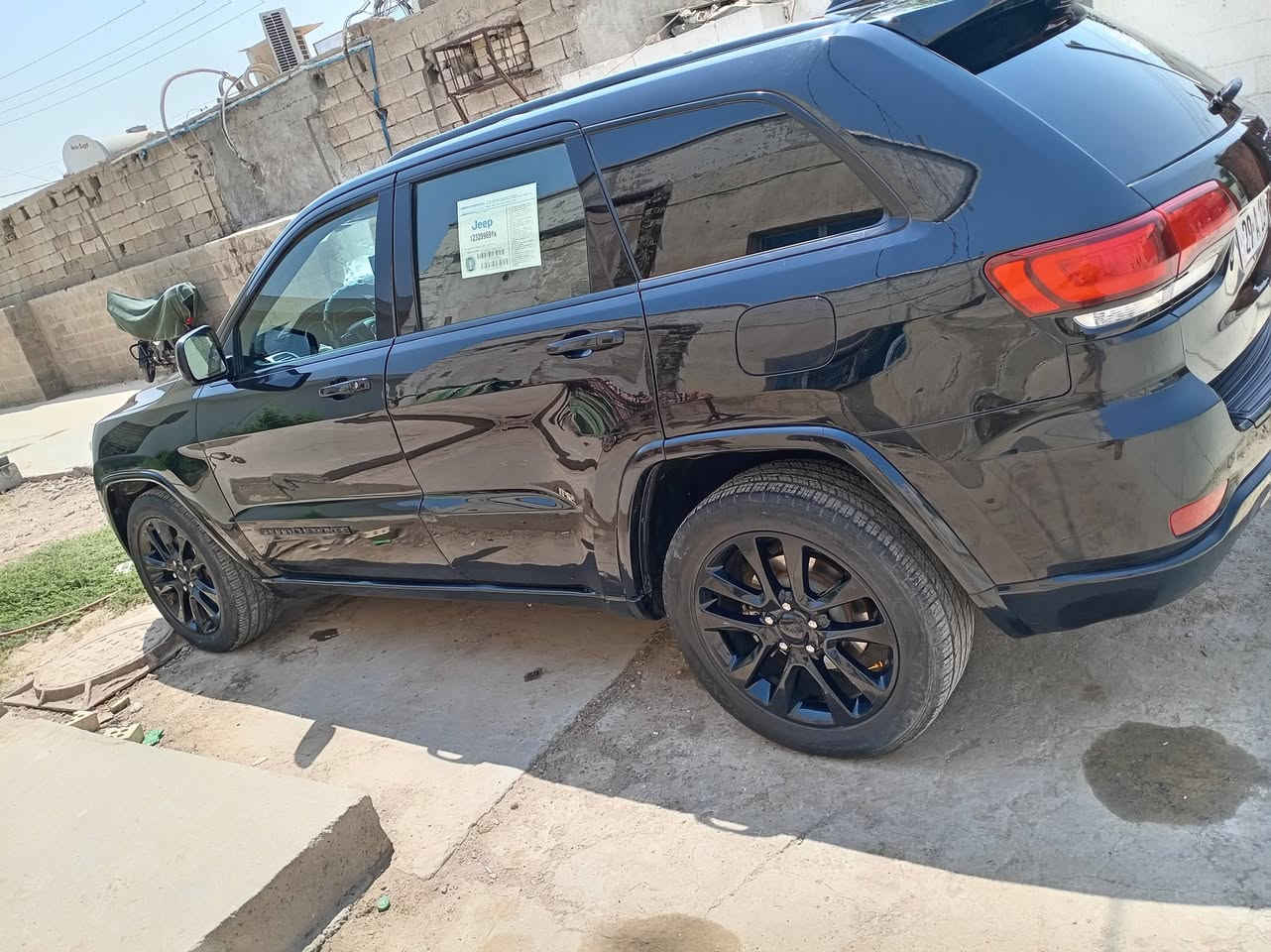 السلام عليكم 
جيب الاريدو بلاك توب الموديل 2018 فول مواصفات رقمها واسط بإسمي تحويل ثاني يوم السعر 195 صور الحادث مرفوقه واذا مراوس بجارجر عادي عنوان وجود السياره بغداد الزعفرانيه رقم الهاتف *********** ما متواجد على الواتساب
