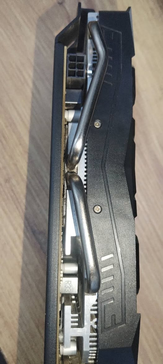 كرت شاشة : RX 580 2048SP 8gb
جديد مستخدم 4 اشهر والكارتونة موجودة
وغير مستخدم بالتعدين
يشغل معظم الالعاب بدقة متوسطة إلى ضعيفة 
حرارته جيدة ونظيف
السعر 85 الف ويوجد توصيل داخل بغداد بخمسة


**إذا كنت صاحب هذا الإعلان وتريد حذفه لأي سبب، رجاءا أرسل رسالة إلى الدعم الفني**