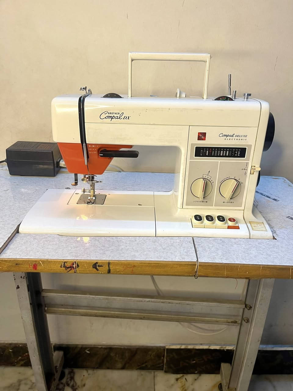 برذار كومبال الاصلي مع ملحقاته كاملة جميع البايات موجودة مع تطريز وشيراز السعر كامل مع الميز ١١٥ الف مكاني بغداد


**إذا كنت صاحب هذا الإعلان وتريد حذفه لأي سبب، رجاءا أرسل رسالة إلى الدعم الفني**