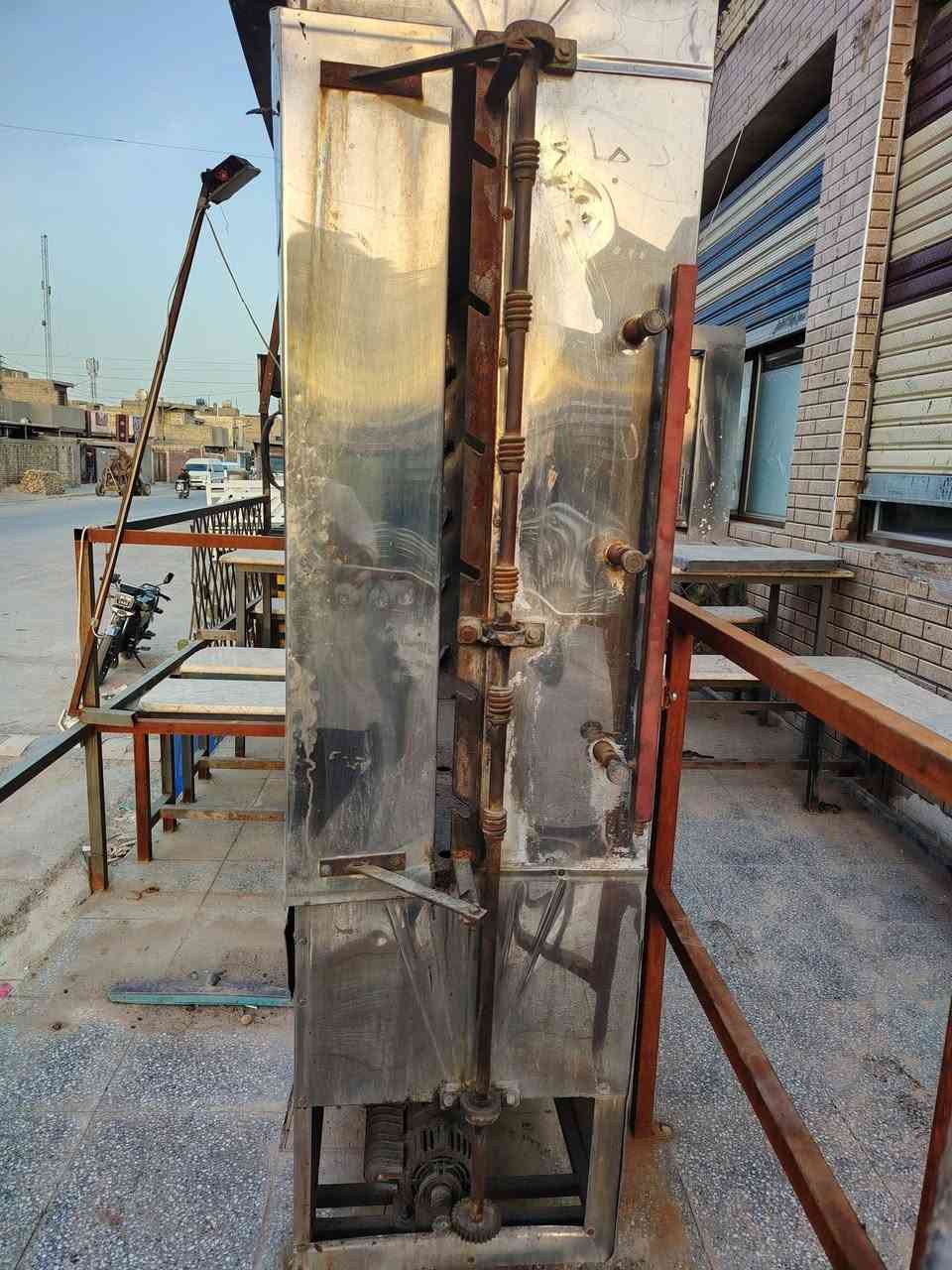 شواية گص تركي سلايت 250 الف
شوايه گص عالفحم 400 الف
شواية دجاج 6 عيون 250 الف
حماية تمن ريزو 100 الف
گريل هبرگر وصاج 300 الف
فرن بيتزا طابق واحد 500 الف
قلايه كنتاكي وفنگر وزنگر 350 الف
ميز مترتين ب90سم 150 الف
ميز متر ونص ب متر 100 الف
كاشير 300 الف
طباخ فلافل 50 الف
عجانه 250 الف
عجانه نقص دشلي 200 الف
خلاط صلصات 7 كيلو 250 الف
خلاط صلصات إلكتروني 5 كيلو 150 الف
مجمده 200 الف
مجمده 150 الف
حماية كنتاكي وزنگر 175 الف
أدوات مطبخ كامله
منطقة العبيدي
***********
