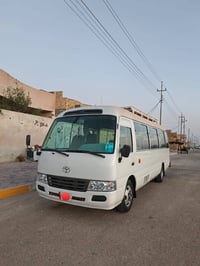 للبيع كوستر  2014  بيه صبغ بجم وذيل ابودكمه وبيه بارد يم لباتري  ميكان...