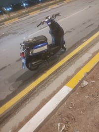 ورحمه الله وبركاته ماكس بوليسي مصطره موديل 2012دراجه خير من الله كهربا...