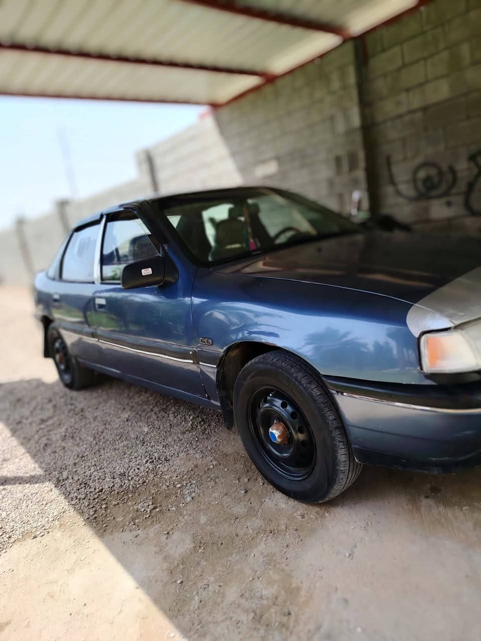 سلام عليكم اوبل فكترا محرك 2000كفاله كير تخم تاير كهربائية كله شغاله تحويل ثاني يوم سنويه لل 29 مكانه رمادي سعره 33 بيه مجال 
***********
