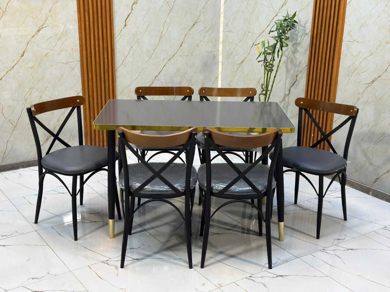 ميز طعام سطح خشب كشنات جلد رجل حديد

تركي 

يوجد توصيل لكل محافظات العراق


**إذا كنت صاحب هذا الإعلان وتريد حذفه لأي سبب، رجاءا أرسل رسالة إلى الدعم الفني**