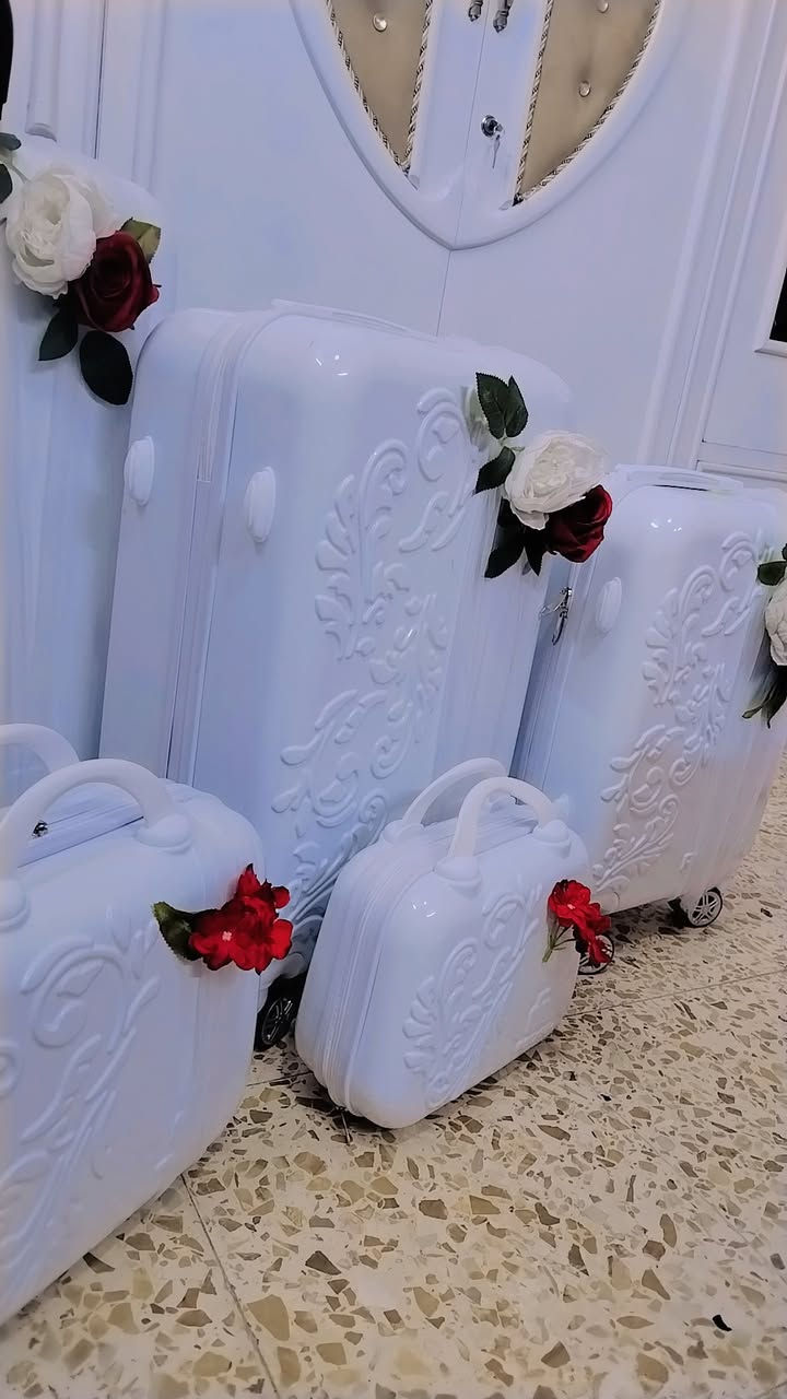 جنط نيشان عروس اجار بسعر مناسب خمس جنط متوفر تبقى يم العروس ٣ ايام #يوجد_توصيل


**إذا كنت صاحب هذا الإعلان وتريد حذفه لأي سبب، رجاءا أرسل رسالة إلى الدعم الفني**