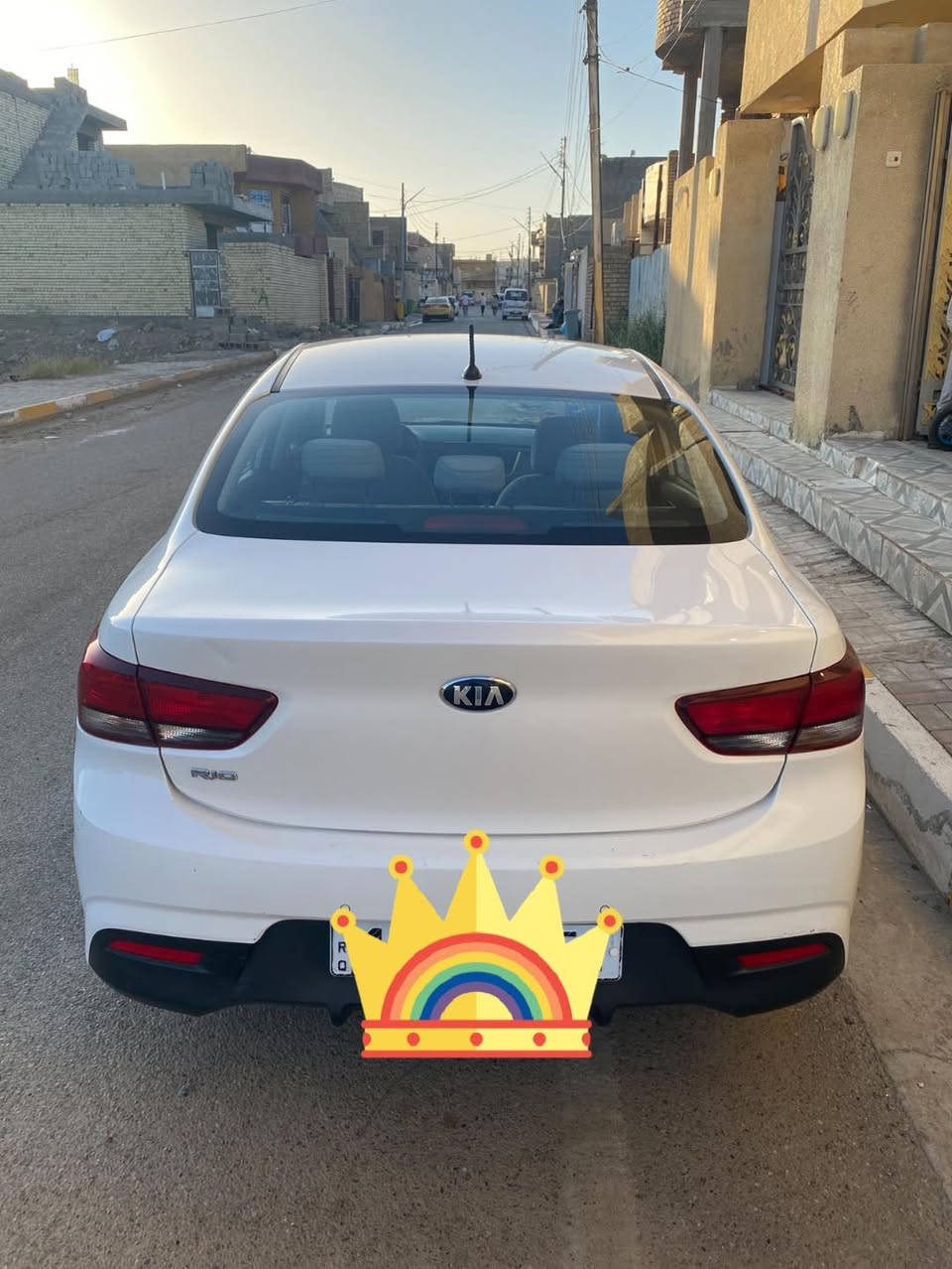 السلام عليكم 
كيا ريو 2019 الشركه الدوليه 
محرك 1600 رقم بغداد باسمي 
كير ومحرك مكفول
تدفئه تبريد خير من الله 
حداديه جديده 
المري الجانبيات كهرباء شفط  
تحكم ستيرن مسجل + اتصال
مواصفات السياره معروفه 
ماشيه 50 الف بعده زيرو 
فقط بارد بالبنيد عندي مقطع فيديو موضح بي ڪلشـي 
الباب الي بصف السائق مفتوحه معيره بالشركه وراجعه اني من ابعيلك مبدل بعتبار مفتوح 
مكفولة من الصبغ 
مكان السياره بغداد 
السعر 116 $ 
للتواصل 
*********** اتصال 
*********** وتساب

